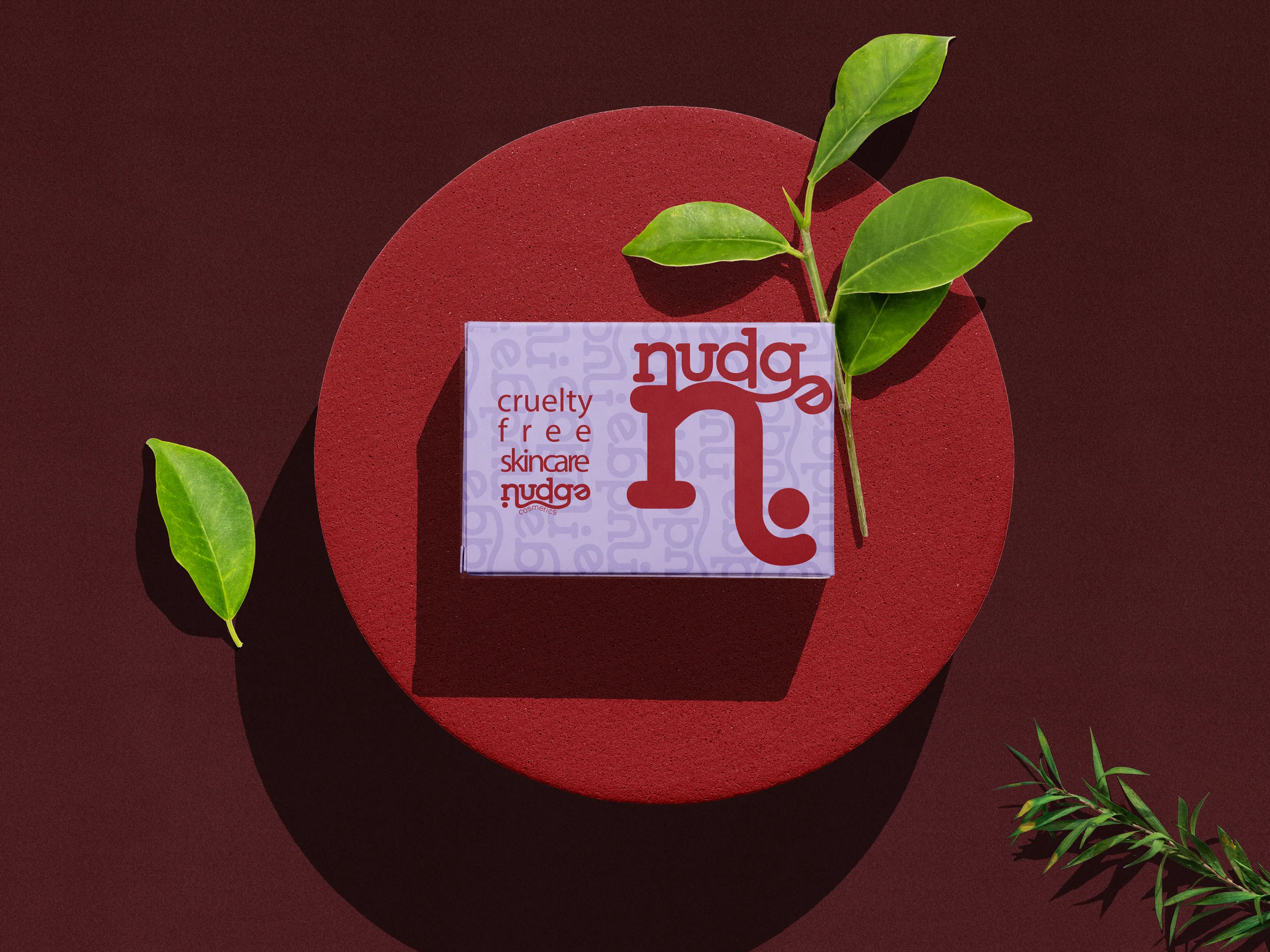Nudge Box with Leaves
